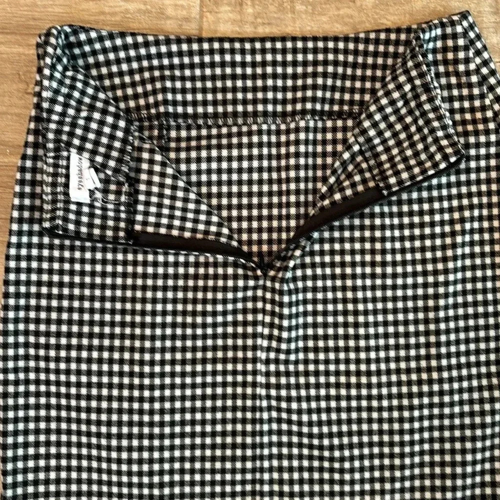 Eyeshadow Plaid Double Slit Mini Skirt with zipper back. Size 1 - Picture 3 of 4
